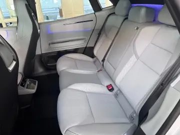 Polestar 4 Long Range Single Pilot Plus Tailored