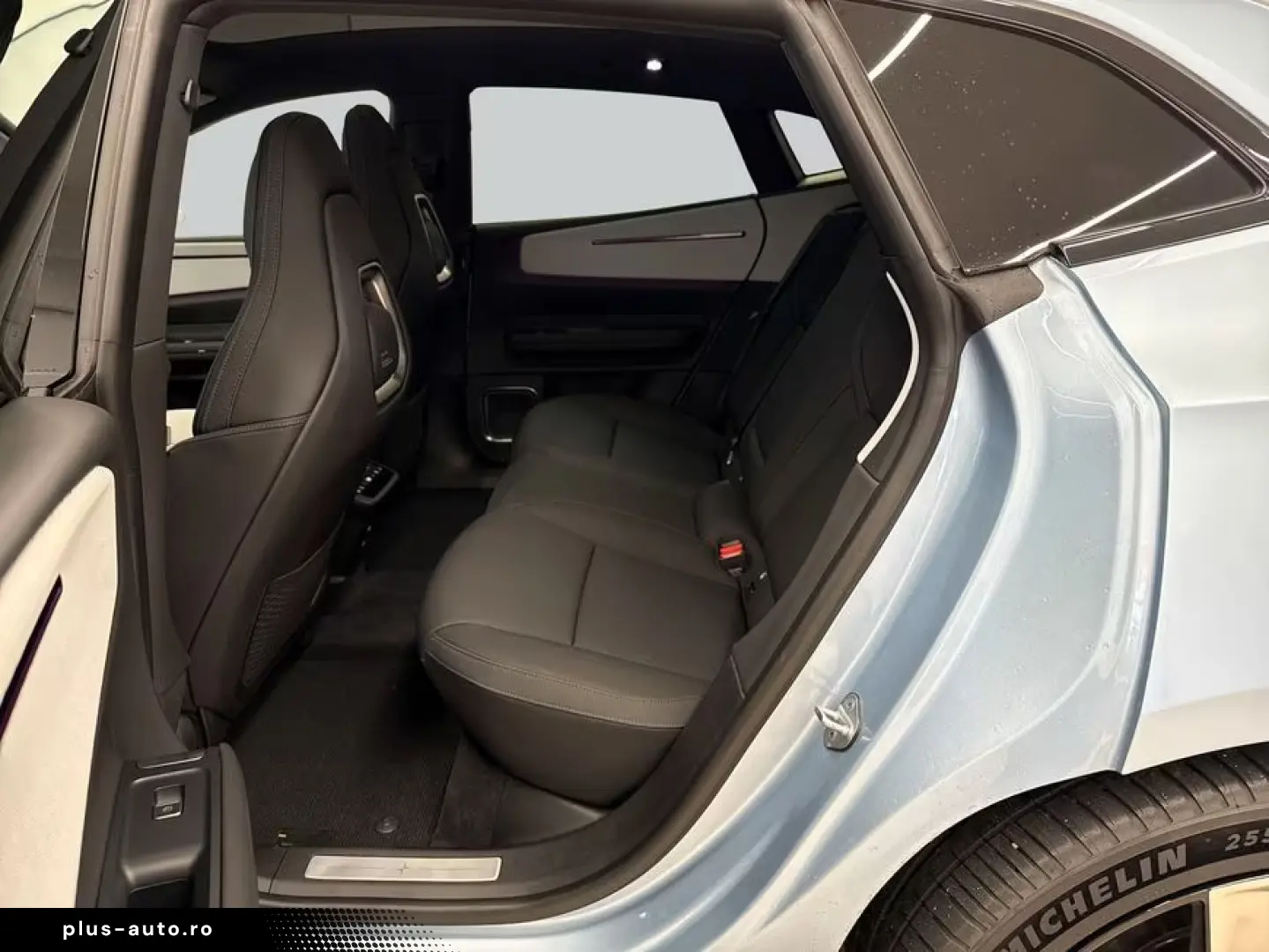 Polestar 4 Dual Motor 100kWh Paket-Pilot-Plus