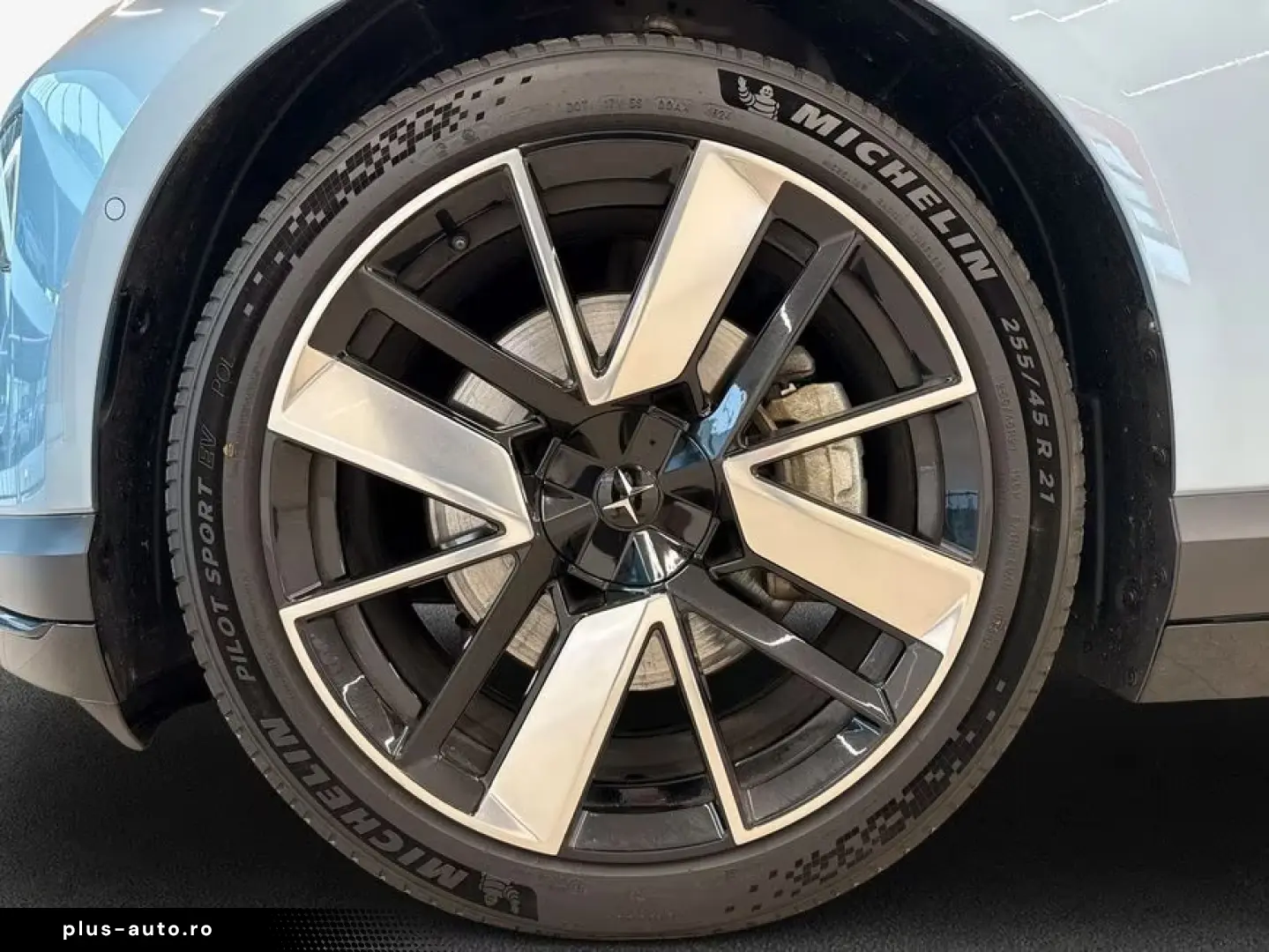 Polestar 4 Dual Motor 100kWh Paket-Pilot-Plus