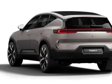 Polestar 3   in STOCK  B&W   MASSAGE