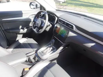 MG ZS 1.0 T-GDI Luxury Aut. LED Navi 360