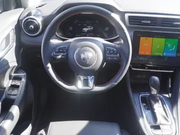 MG ZS 1.0 T-GDI Luxury Aut. LED Navi 360
