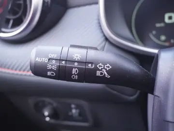 MG ZS 1.0 T-GDI Luxury Aut. LED Navi 360