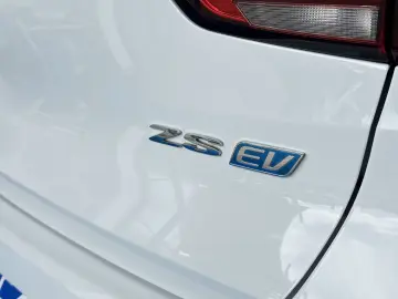 MG ZS EV 51kWh LED Navi Cam Klima ACC SHZ Garantie