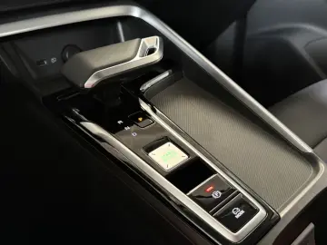 MG ZS Hybrid  LuxuryAHK GJR 360  LED LHZ SH ACC