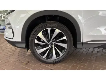 BYD Seal U DM-i Design Panorama LED Head-Up Ambiente