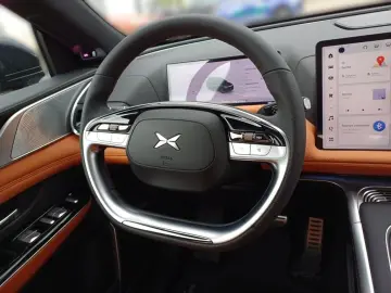 XPENG G9 Performance MidnightBlack BraunLeder