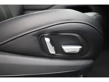 XPENG G6 AWD Performance Distr Pano 360Kam Leder