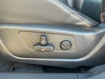 KGM Torres EVX  Abstandstempomat  LEDScheinwerfer