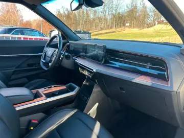 KGM Torres EVX  Abstandstempomat  LEDScheinwerfer