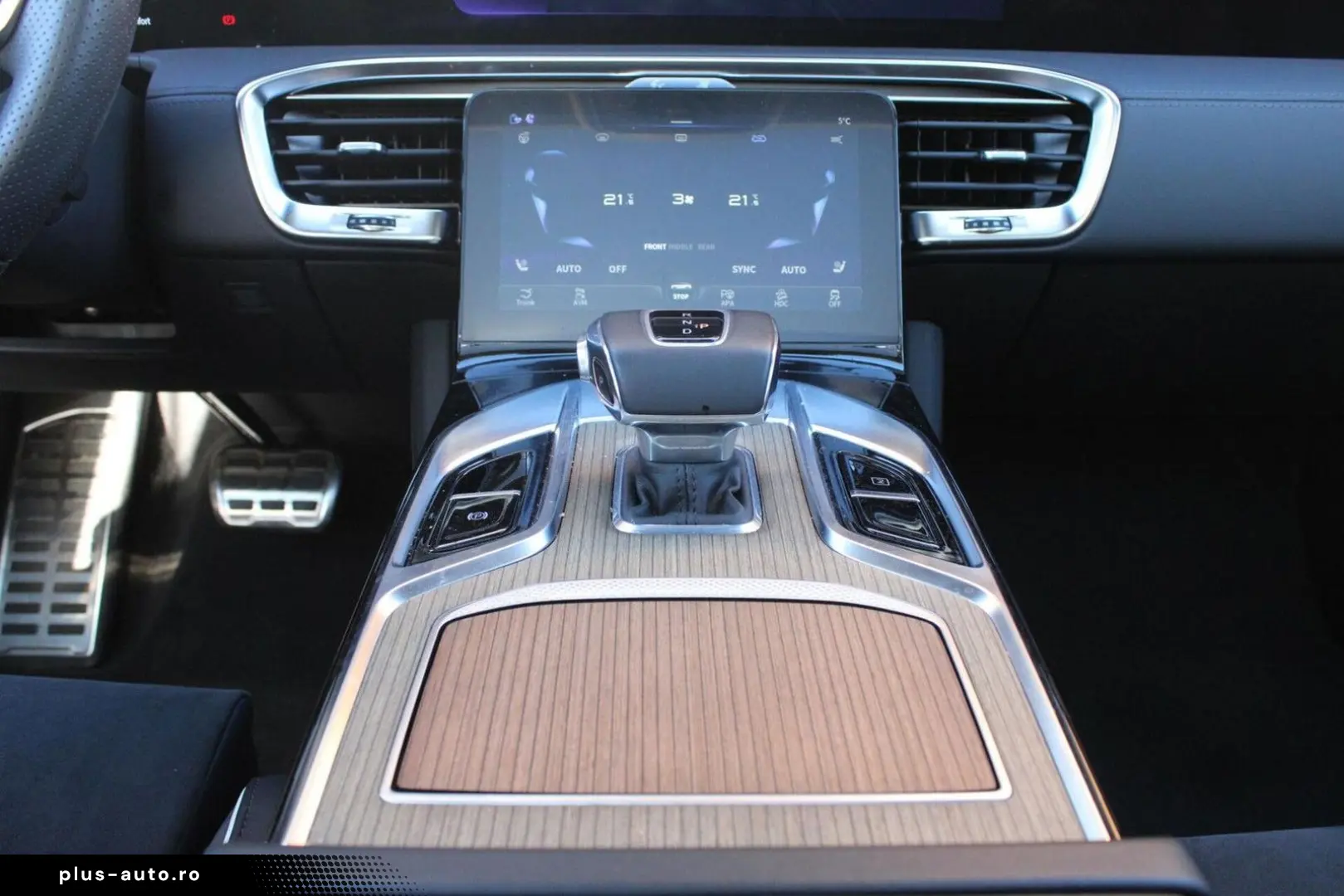 HONGQI E-HS9 Executive 99kWh   7-pers   Orginal NL   20