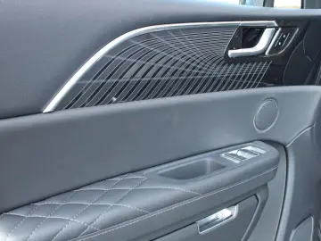 HONGQI E-HS9 Executive 99kWh   7-pers   Orginal NL   20