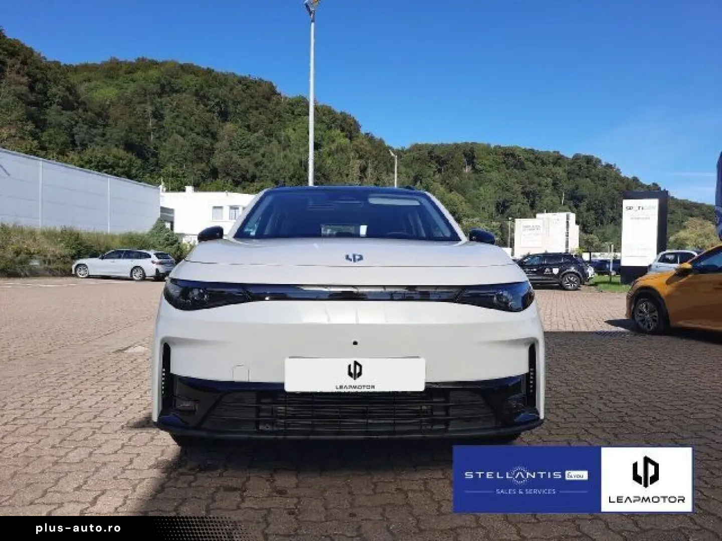 LEAPMOTOR C10 1.5 REEV 28 4 kWh