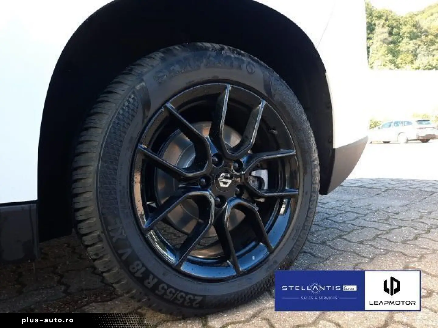 LEAPMOTOR C10 1.5 REEV 28 4 kWh