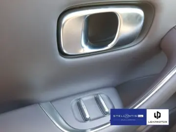 LEAPMOTOR C10 1.5 REEV 28 4 kWh