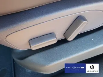 LEAPMOTOR C10 1.5 REEV 28 4 kWh