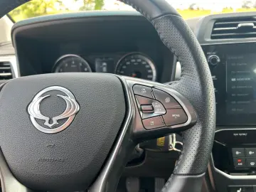 KGM Tivoli 1.5l Quartz Lederausstattung  Navi