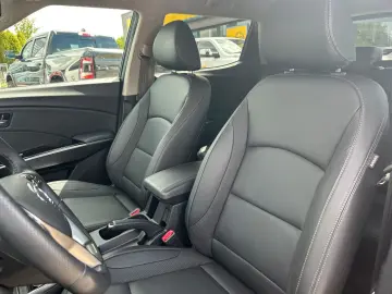 KGM Tivoli 1.5l Quartz Lederausstattung  Navi