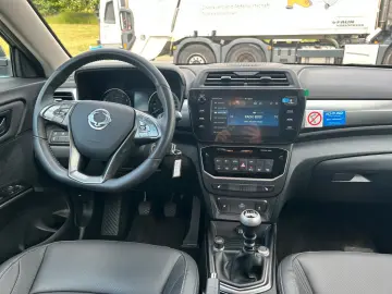 KGM Tivoli 1.5l Quartz Lederausstattung  Navi