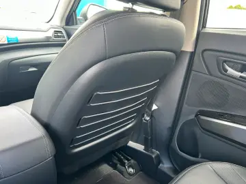 KGM Tivoli 1.5l Quartz Lederausstattung  Navi