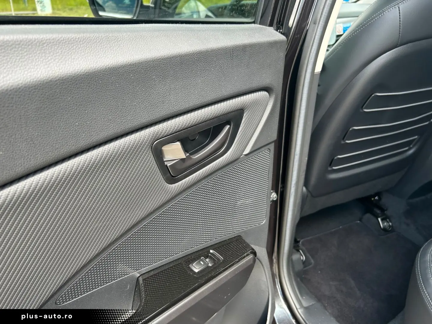 KGM Tivoli 1.5l Quartz Lederausstattung  Navi