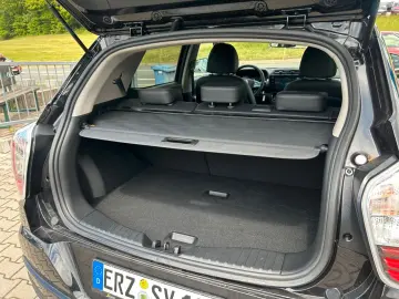 KGM Tivoli 1.5l Quartz Lederausstattung  Navi