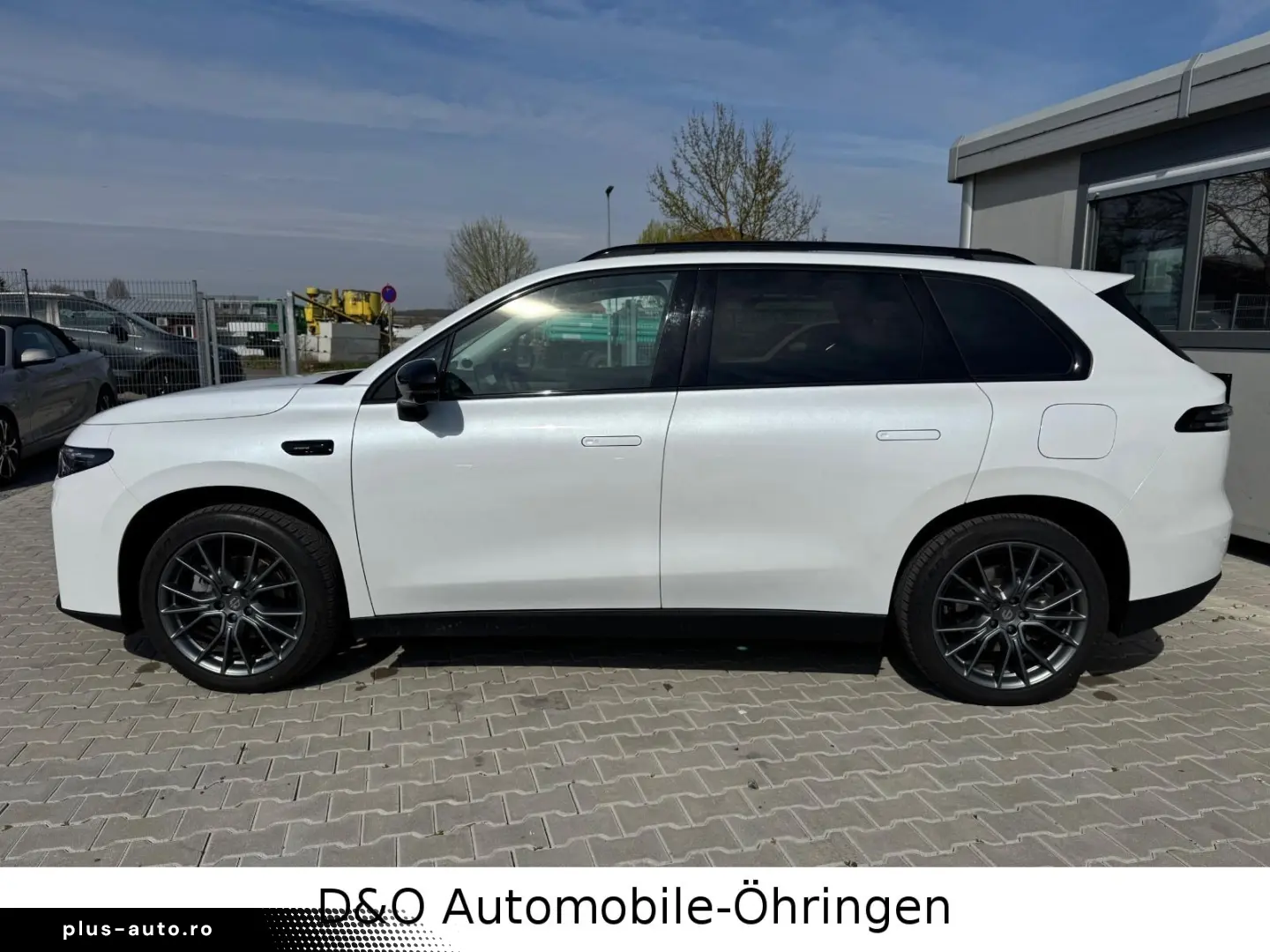 LEAPMOTOR C10 158 kW REEV Design