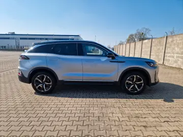 BAIC Beijing X75