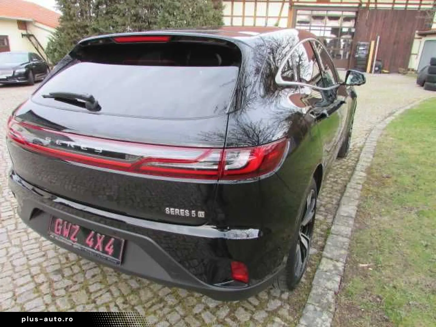 SERES Seres 5 EV  530 km Ultimate Executive Luxury Hig