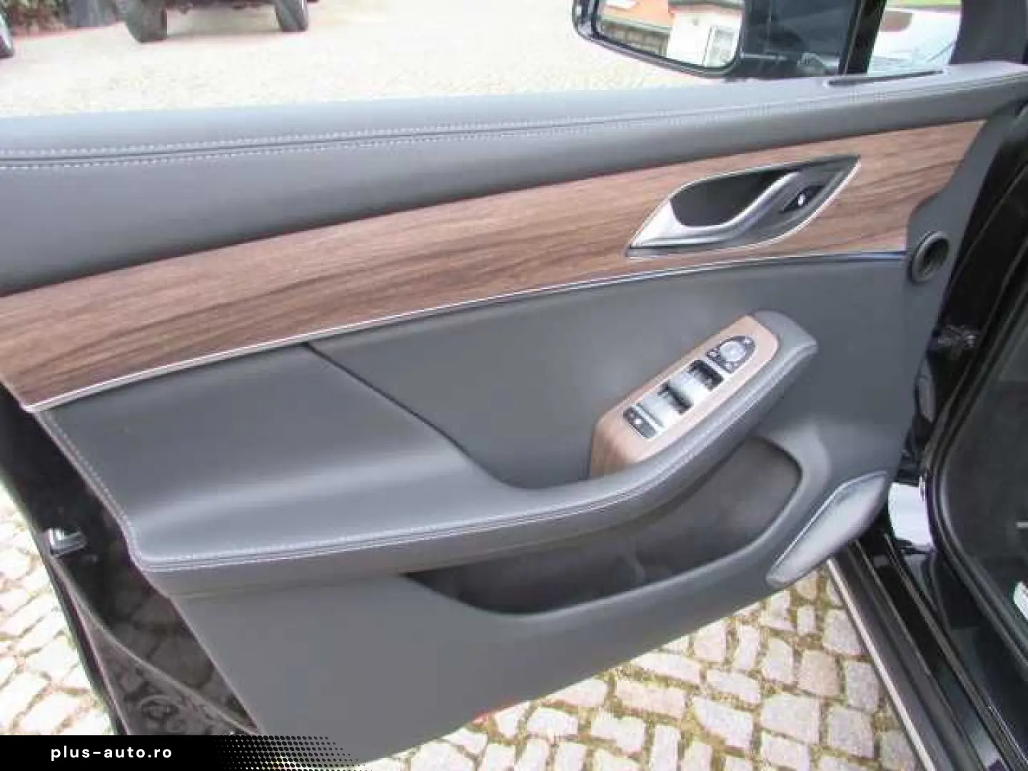 SERES Seres 5 EV  530 km Ultimate Executive Luxury Hig