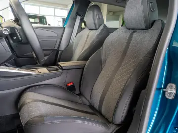 PEUGEOT 408 Allure Park Komfort-Paket 360 Abstands.