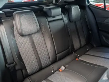 PEUGEOT 408 Allure Park Komfort-Paket 360 Abstands.