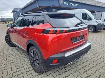 PEUGEOT 2008 GT Pack 130 EAT8 Automatik