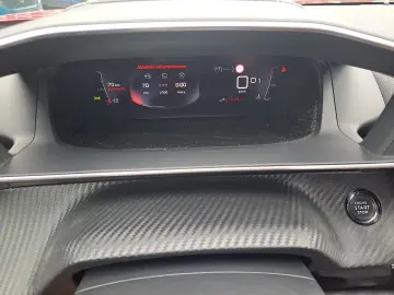 PEUGEOT 2008 GT Pack 130 EAT8 Automatik