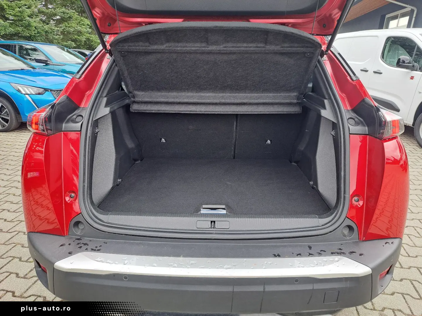 PEUGEOT 2008 GT Pack 130 EAT8 Automatik