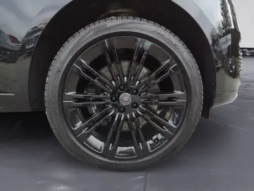 Land Rover Range Rover P530 SV