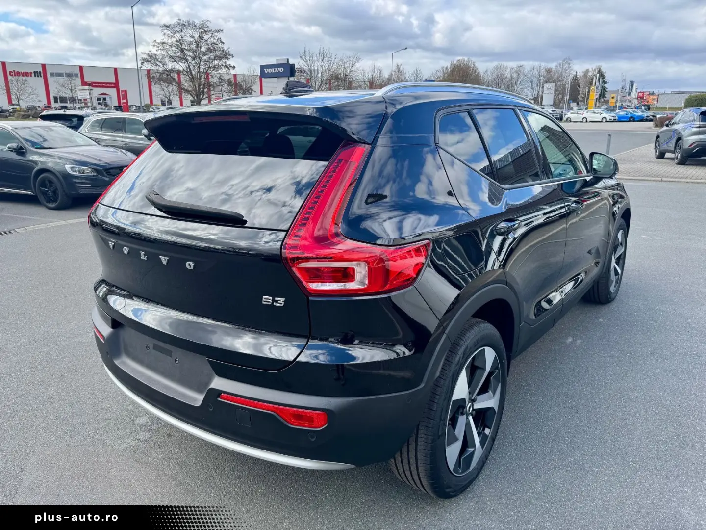 VOLVO XC40 B3 Automatik   Alle Pakete