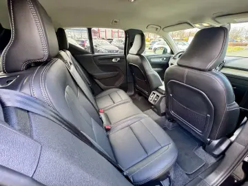 VOLVO XC40 B3 Automatik   Alle Pakete