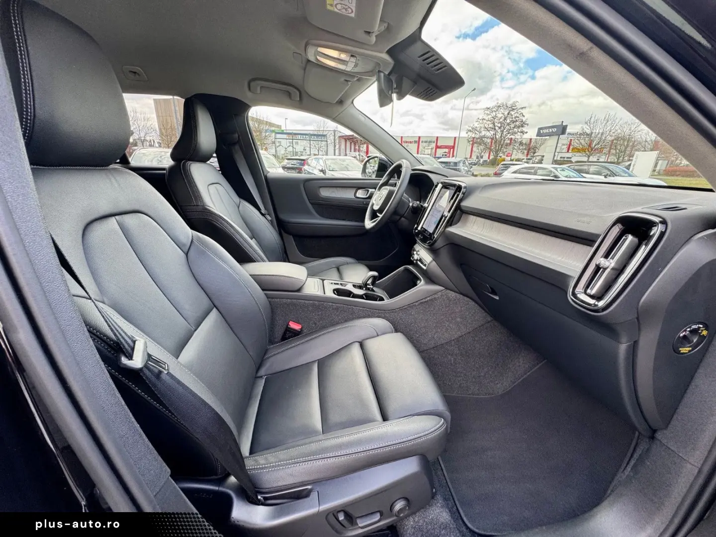 VOLVO XC40 B3 Automatik   Alle Pakete