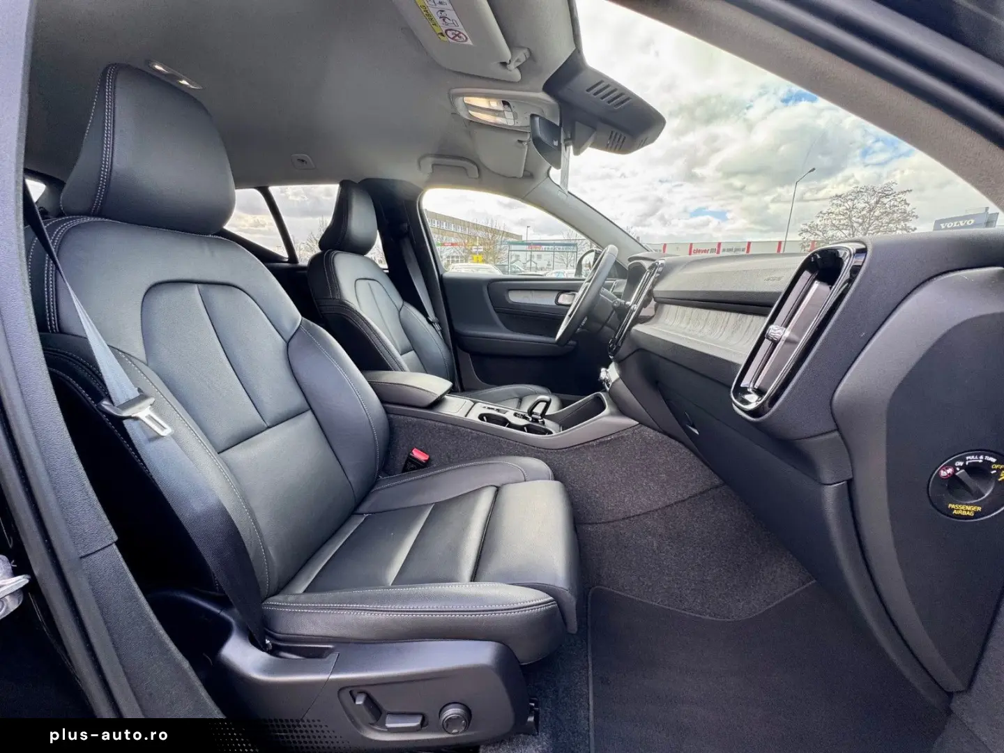 VOLVO XC40 B3 Automatik   Alle Pakete