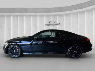 MERCEDES-BENZ CLE 200 AMG Night Panorama Burmester Memory 20