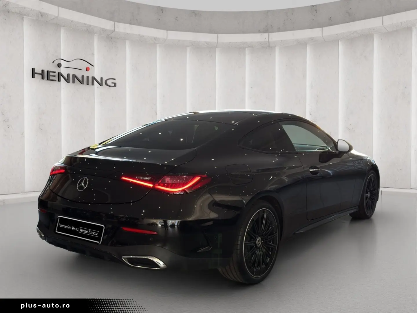 MERCEDES-BENZ CLE 200 AMG Night Panorama Burmester Memory 20