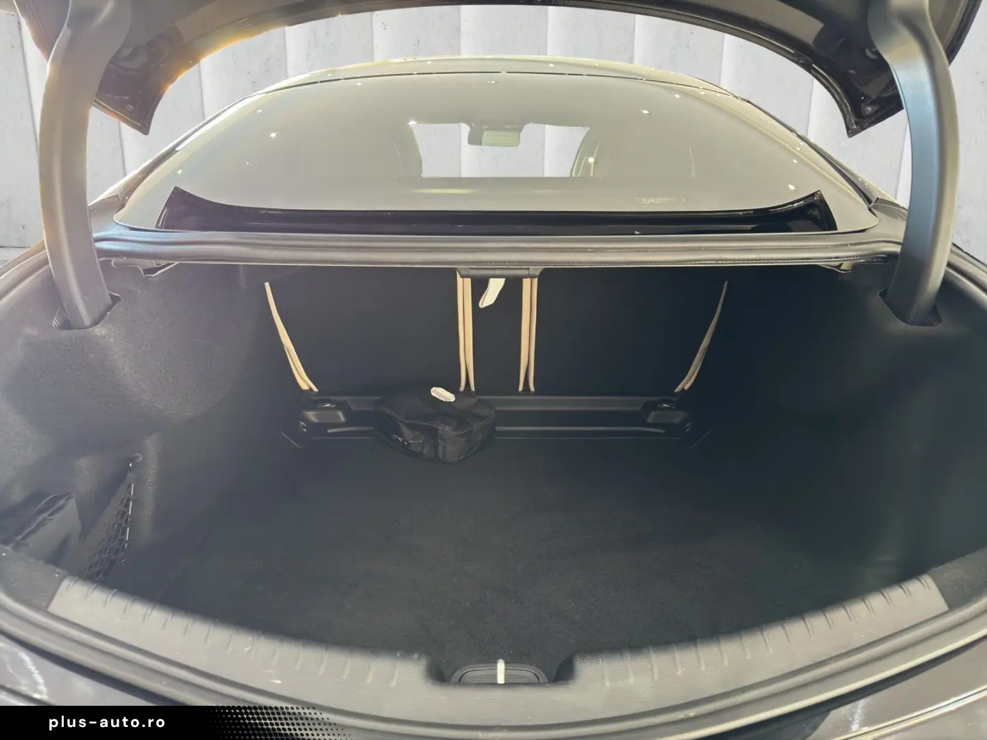 MERCEDES-BENZ CLE 200 AMG Night Panorama Burmester Memory 20