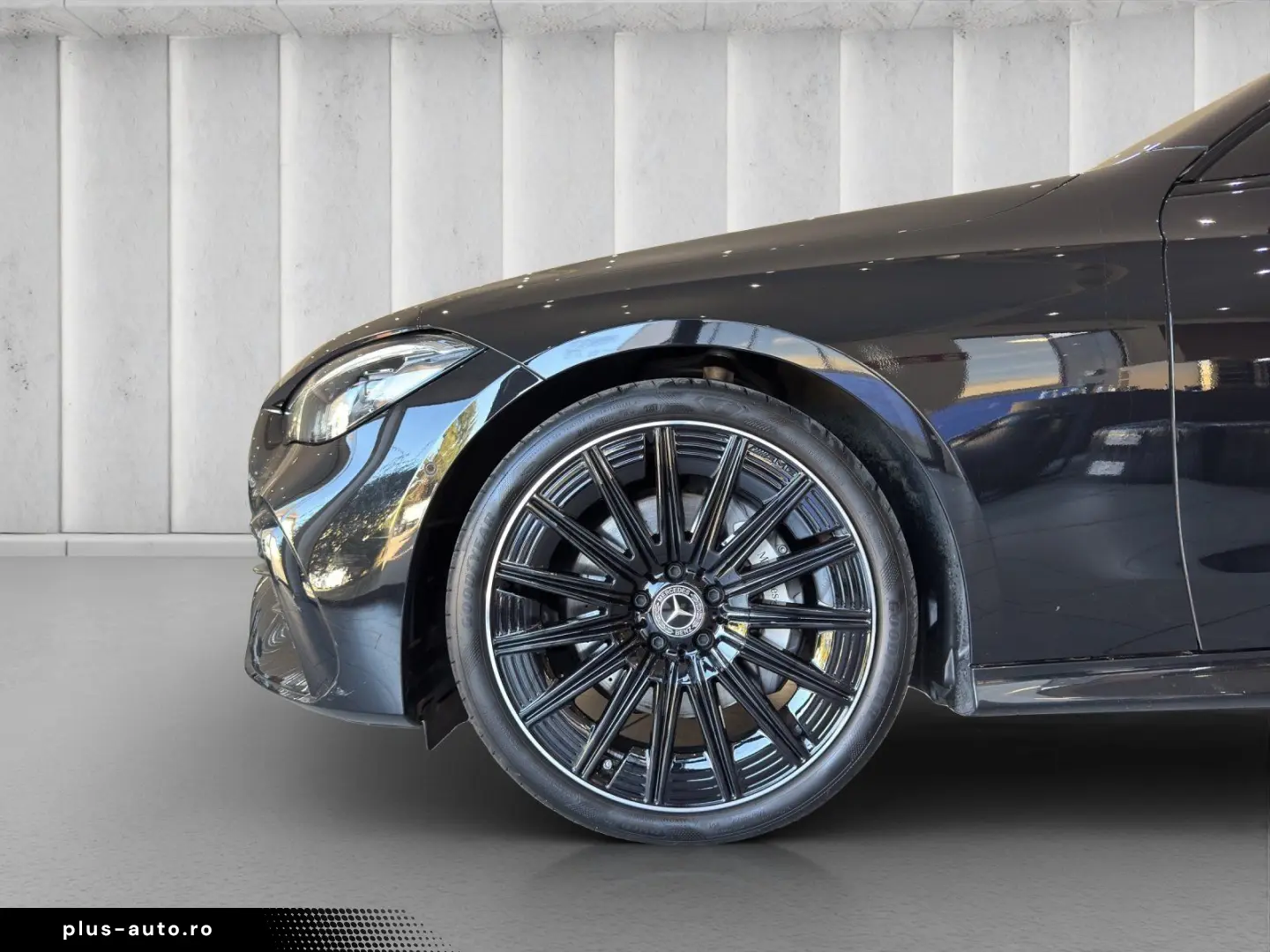 MERCEDES-BENZ CLE 200 AMG Night Panorama Burmester Memory 20