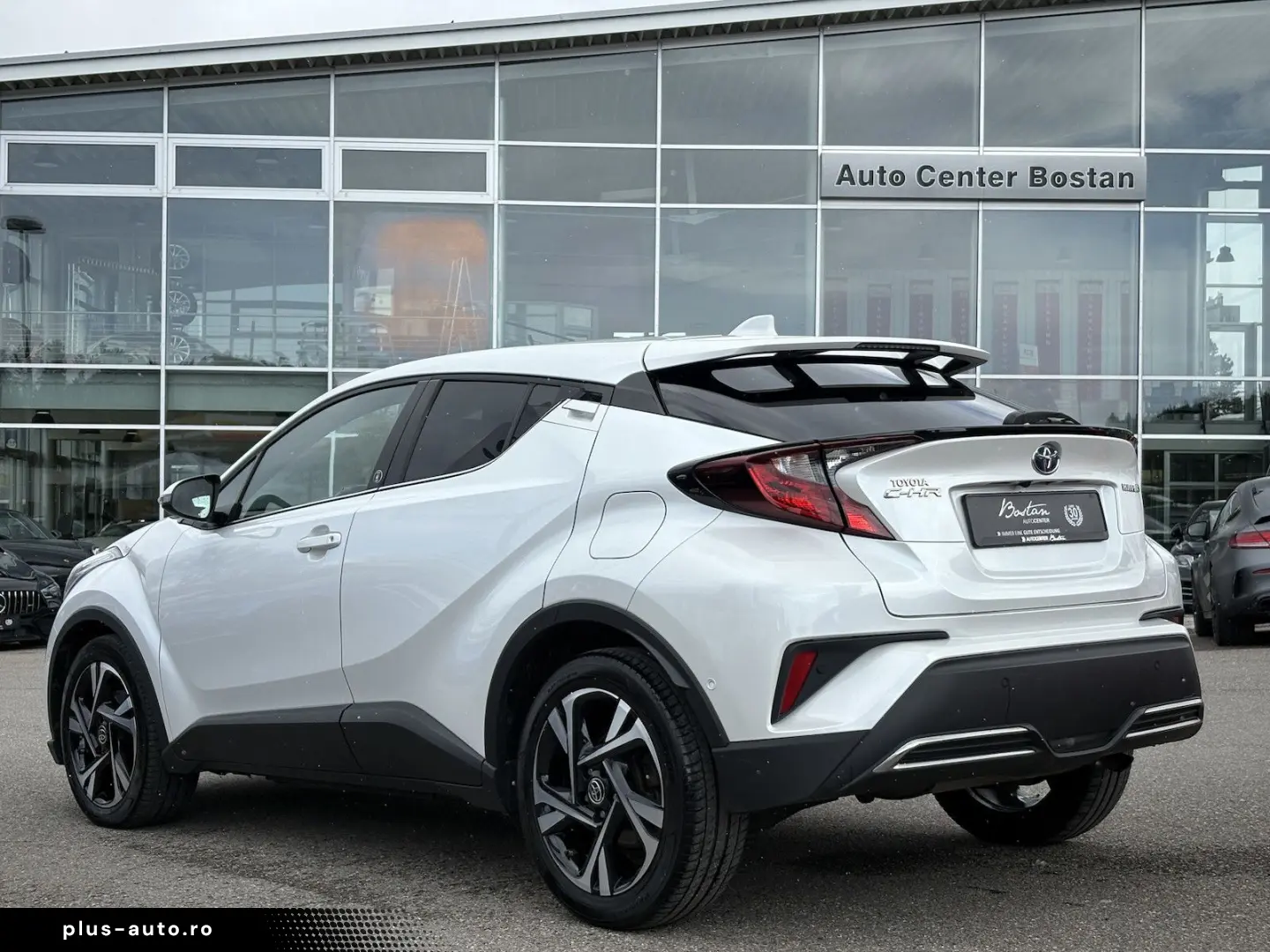 TOYOTA C-HR Hybrid