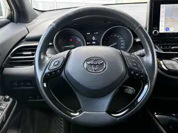 TOYOTA C-HR Hybrid
