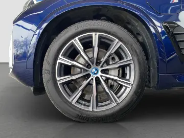 BMW X5 xDrive50e    M-Sport ACC Luftfw. PanoSD AHK B