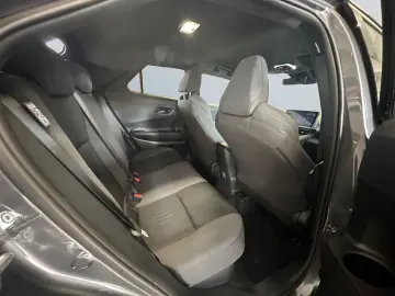 TOYOTA C-HR 1.8 Hybrid Teamplayer  Technik Paket CAM SH