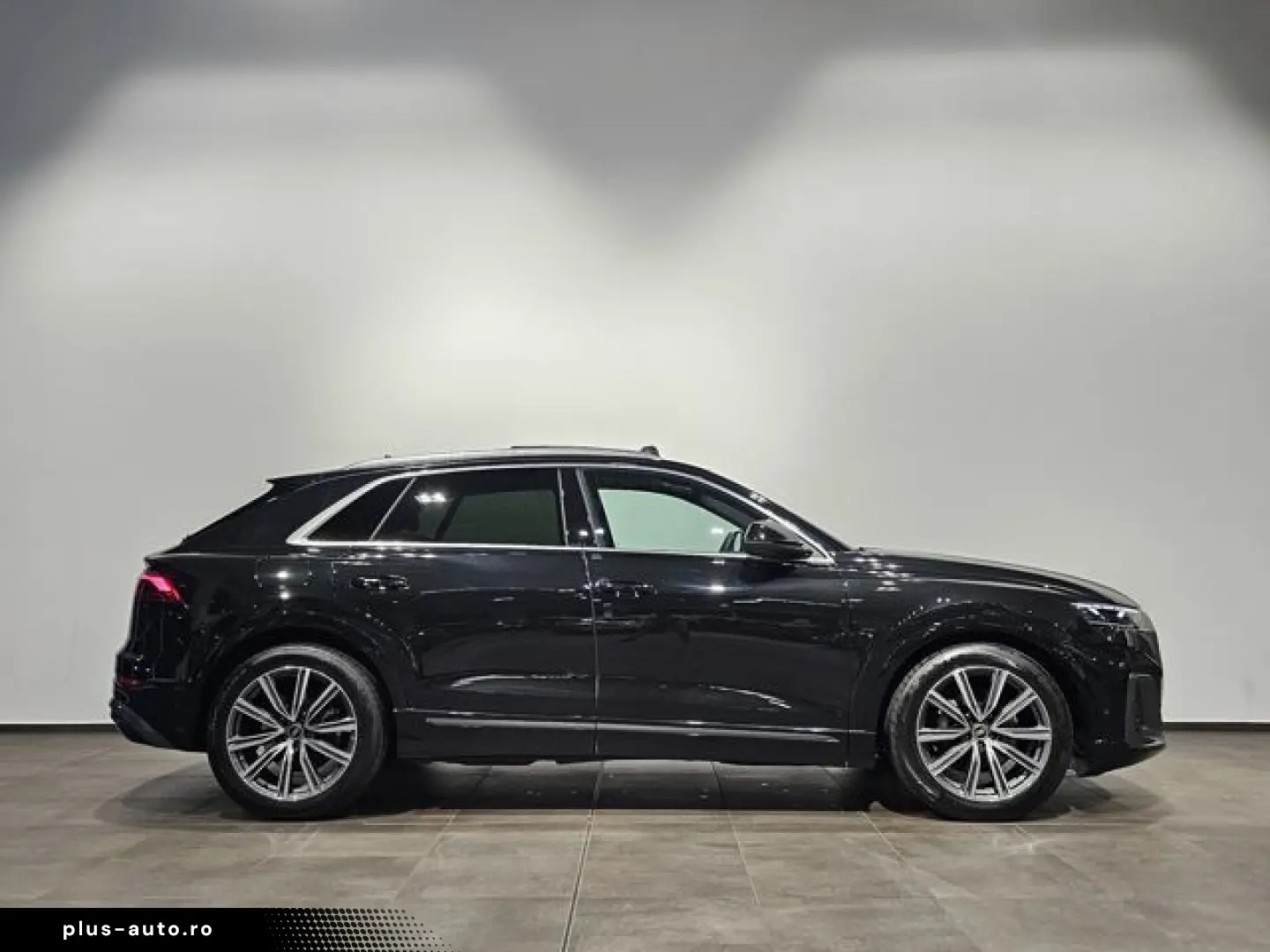 AUDI Q8 50 TDI S Line Pano Matrix Softc.Hud Belüf 360