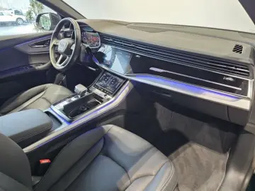 AUDI Q8 50 TDI S Line Pano Matrix Softc.Hud Belüf 360